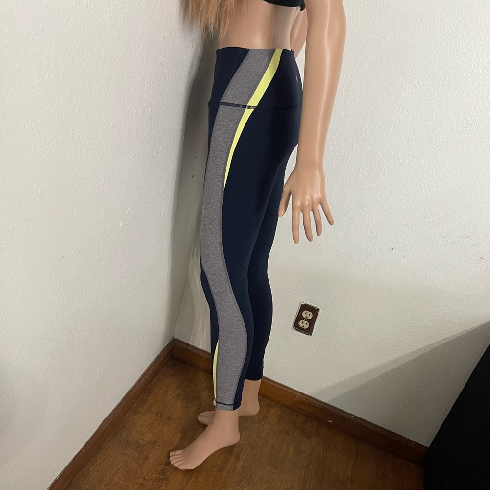 Lululemon Kick Serve Sweat Tight 25" -True Navy Heathered Slate / Sheer Lemon - Picture 11 of 15